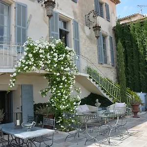 le-petit-chateau.fr-provencehotel.com/